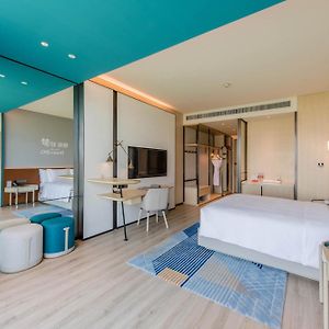 Premium King Room